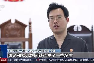 范迪克：科纳特拥有现代顶级中卫所需的一切，他仍然在成长